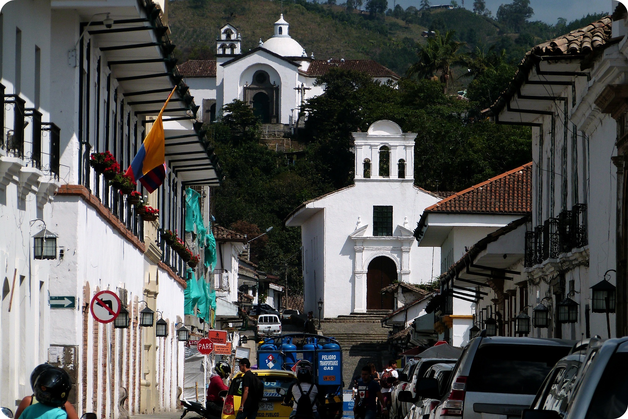 Vue sur les 2 petites églises de Popayán