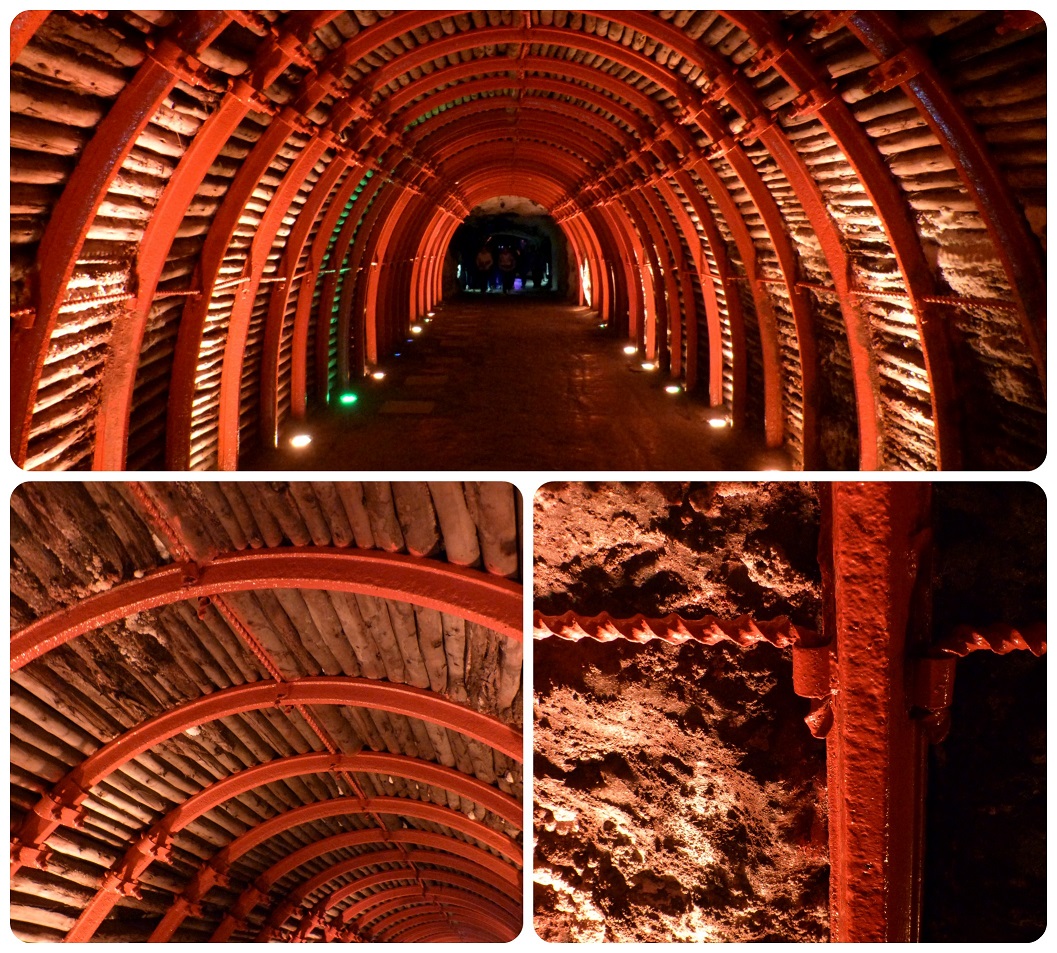 Estructura roja en hierro forjado del túnel de la catedral de sal de Zipaquira