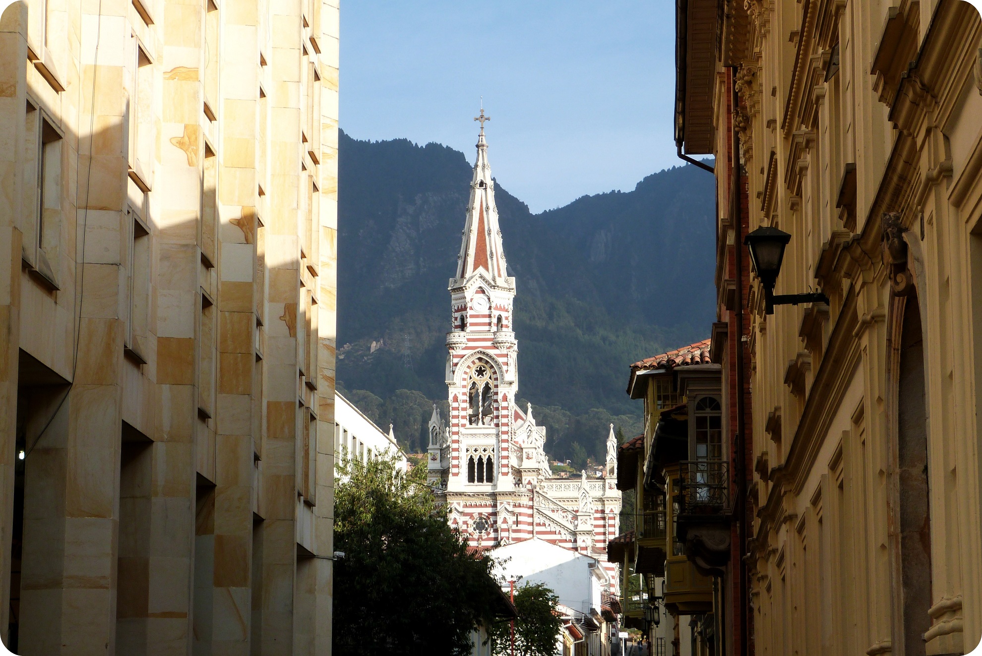 Santuario Nuestra Señora del Carmen à Bogotá
