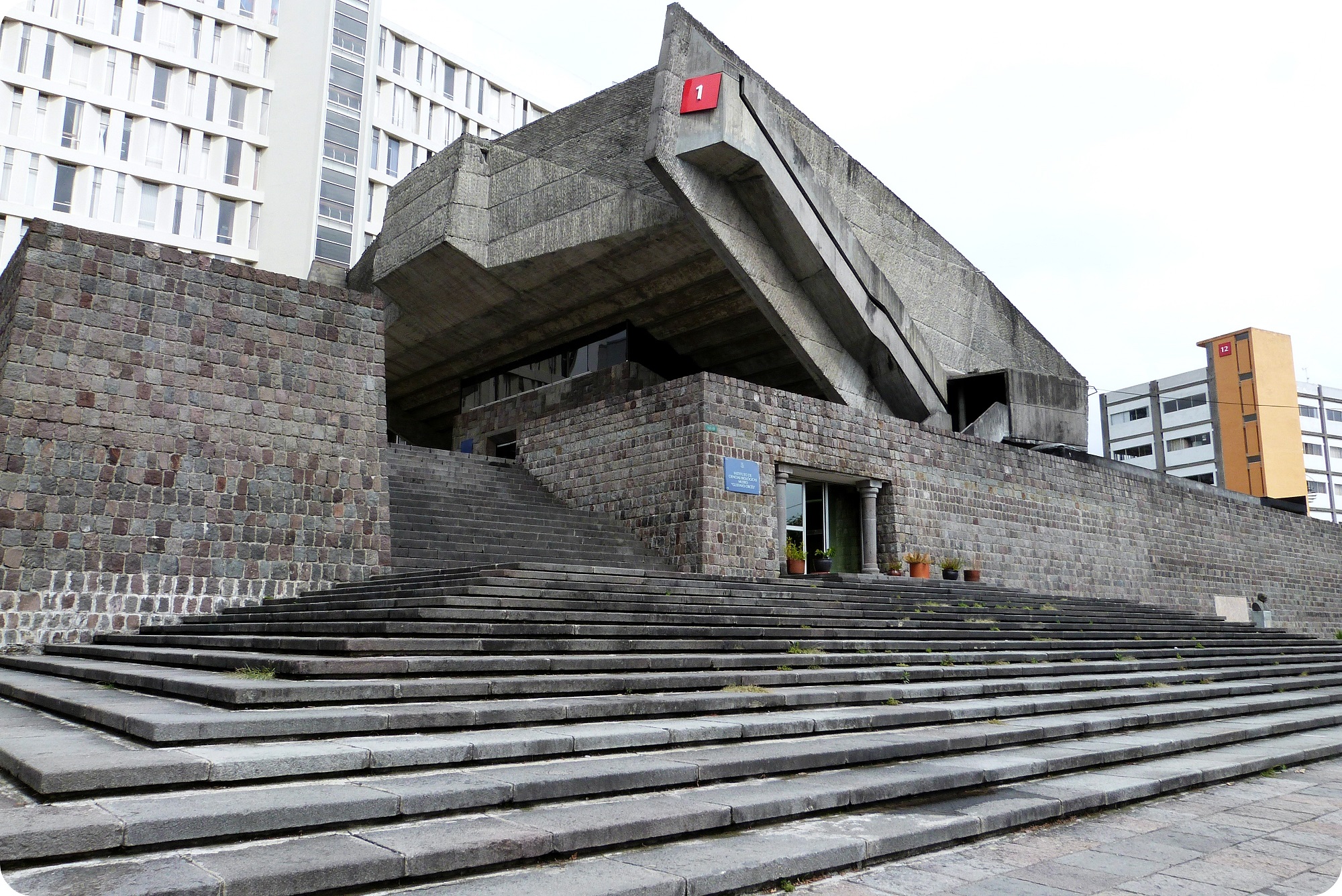 edificio del Museo de Historia natural de Quito