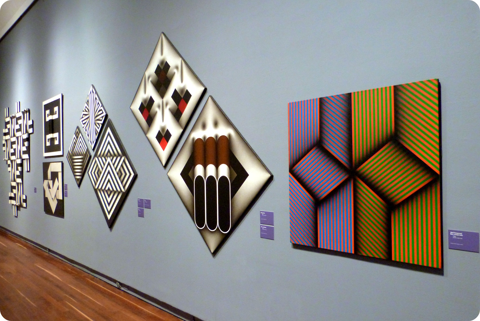Exposition temporaire d'Omar Rayo au Museo nacional de Colombia de Bogotá